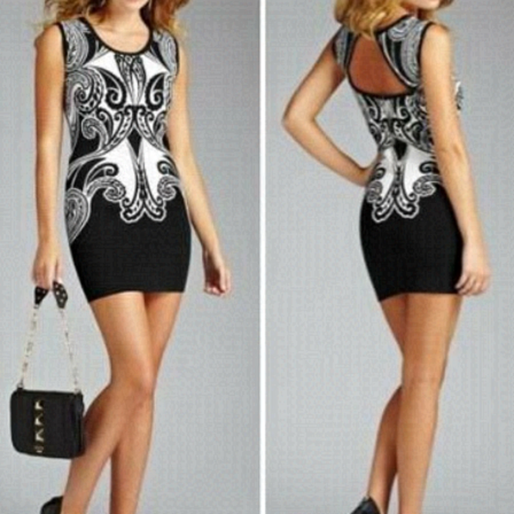 GUESS BLACK AND WHITE "ORNATE" PAISLEY BODYCON MINI-DRESS  SIZE SMALL
